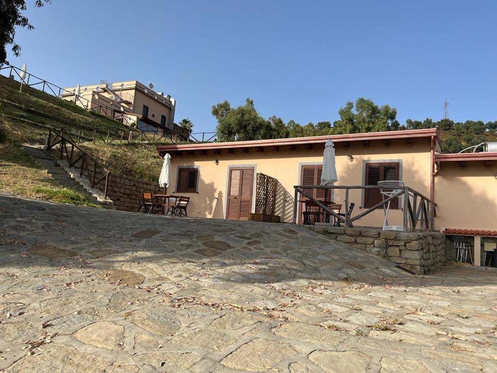 Mama Lina Villa Patti Exterior photo